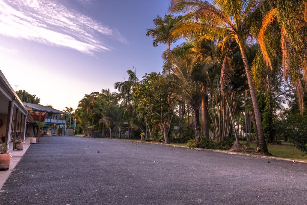 Tin Can Bay Motel エクステリア 写真