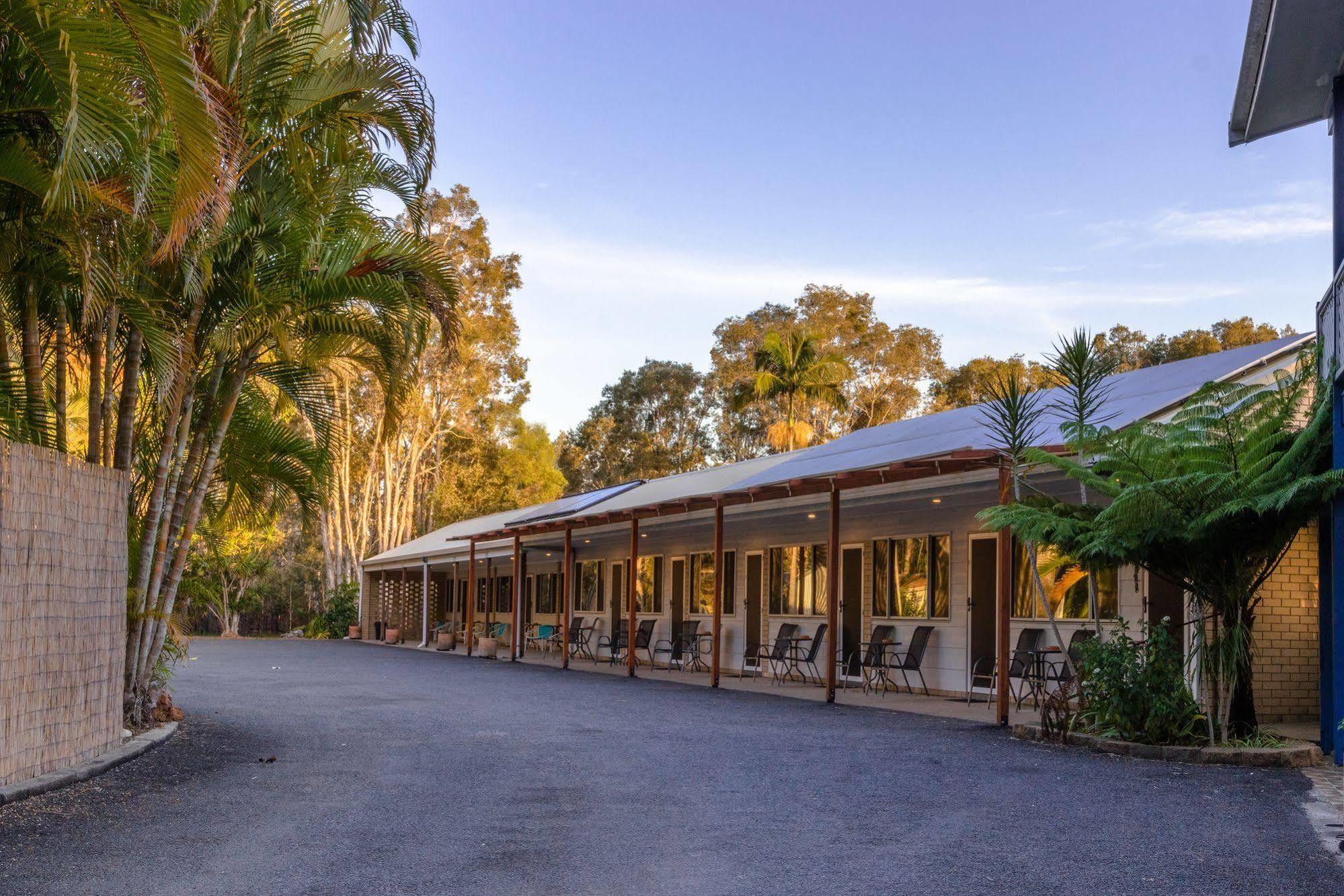 Tin Can Bay Motel エクステリア 写真